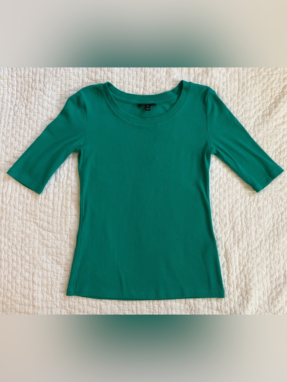 Banana Republic Classic Scoop Neck Long Sleeve Tee in Kelly Green